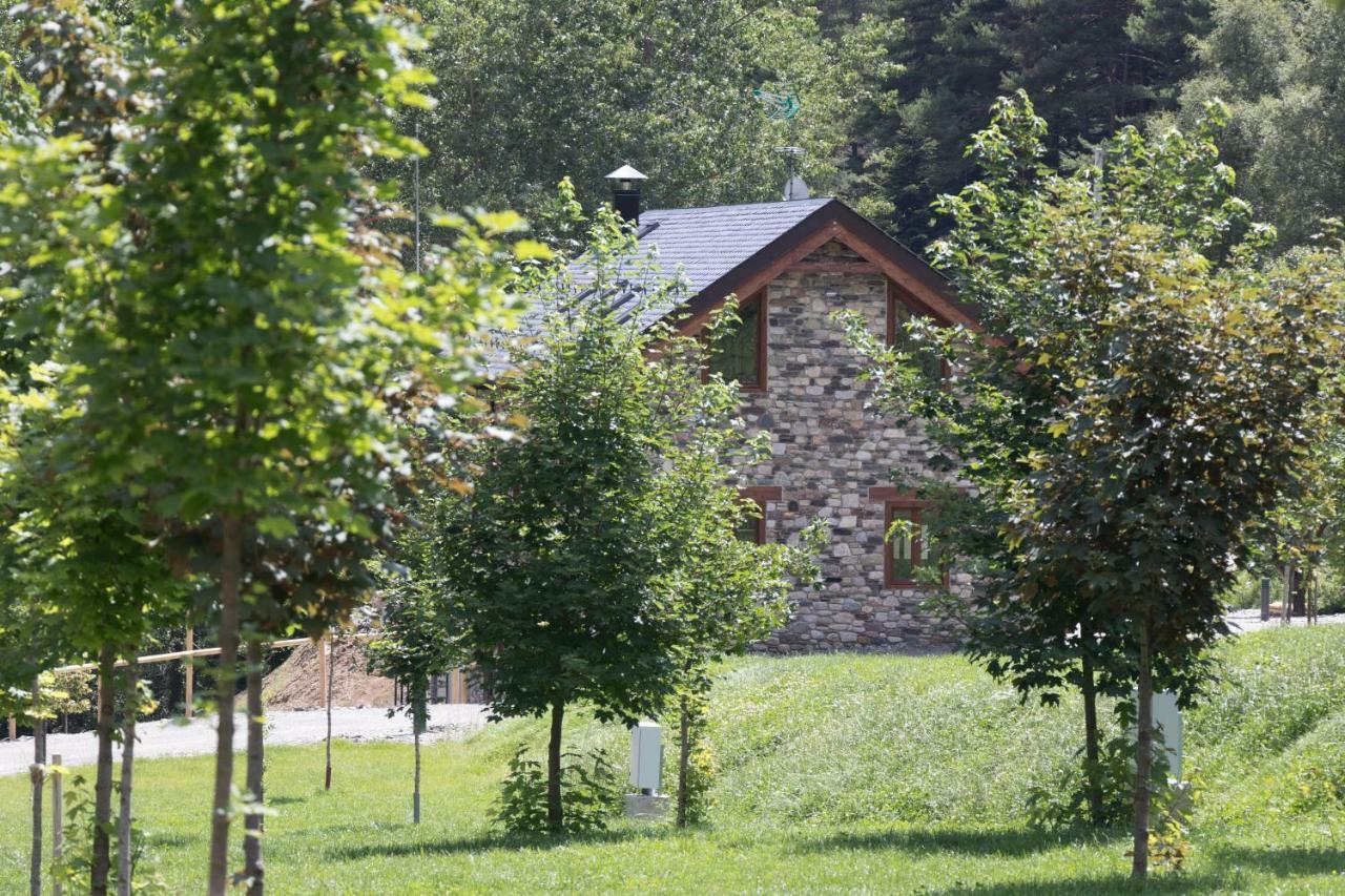 Camping Riu Gelat Hotel Espot Exterior photo