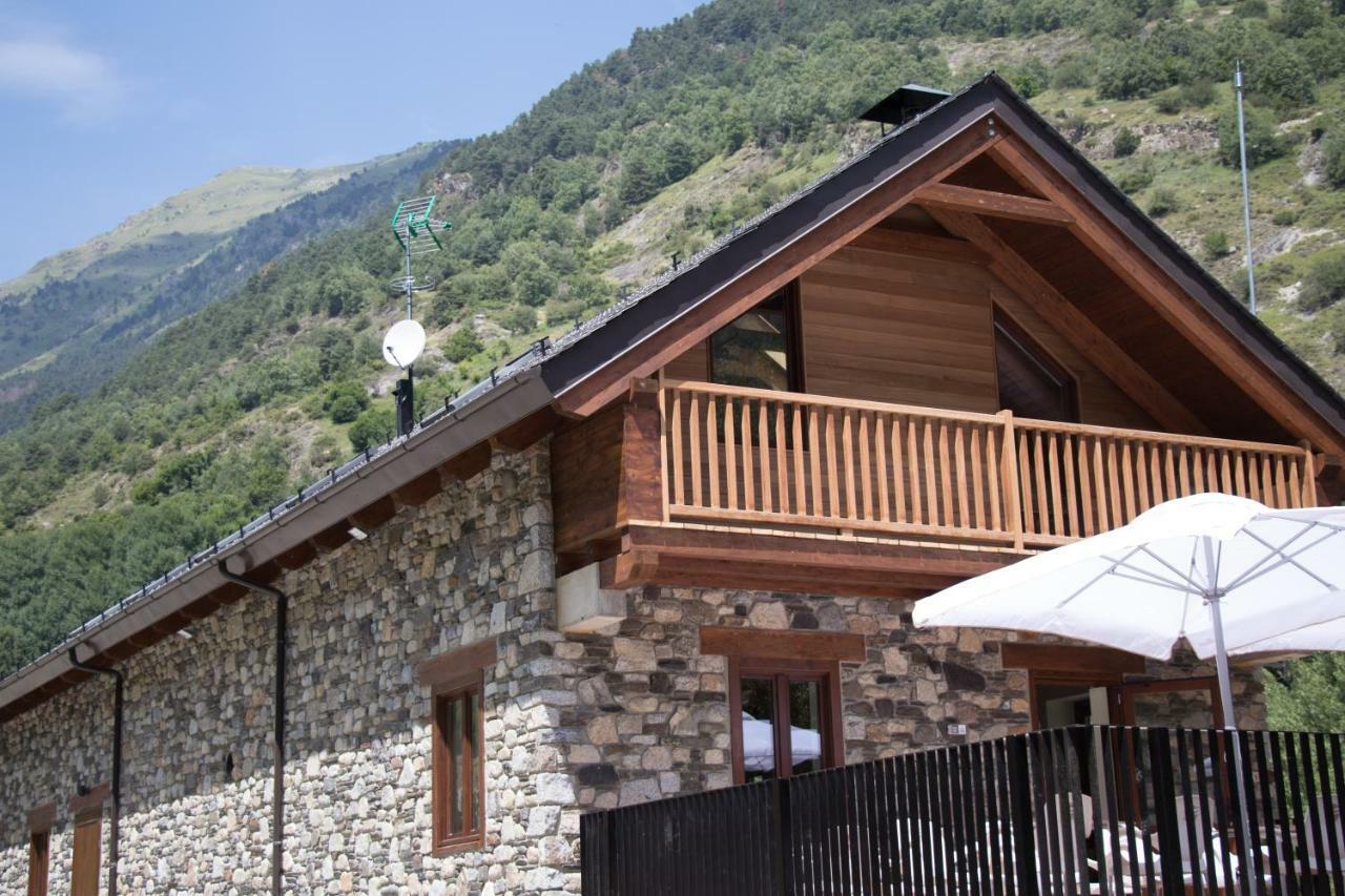 Camping Riu Gelat Hotel Espot Exterior photo
